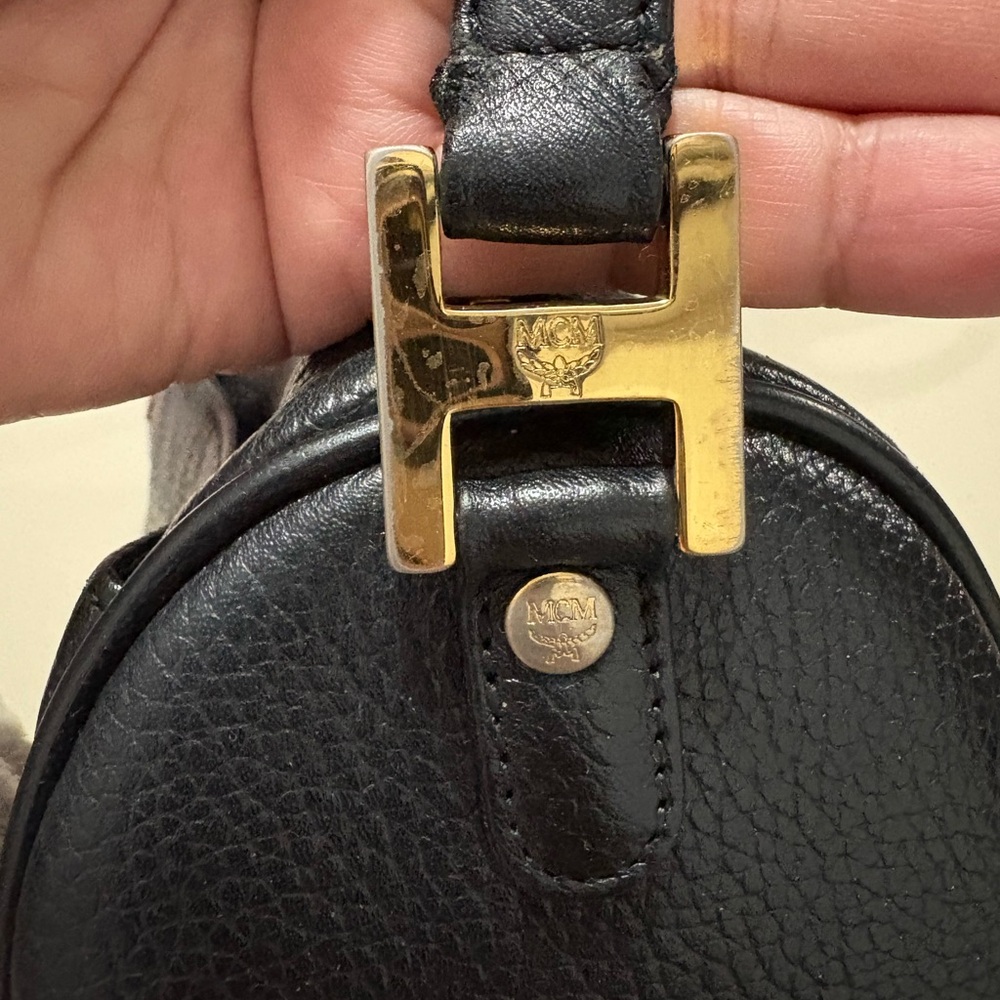 MCM Black Pebbled Leather Shoulder Bag - Picture 7 of 12